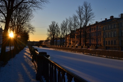 Peter winter morning (Olga)  [flickr.com]  CC BY-SA 
Información sobre la licencia en 'Verificación de las fuentes de la imagen'