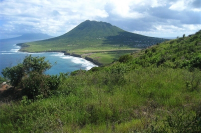 The Quill, St. Eustatius\\\' dormant volcano (Walter Hellebrand)  CC BY-SA 
Información sobre la licencia en 'Verificación de las fuentes de la imagen'