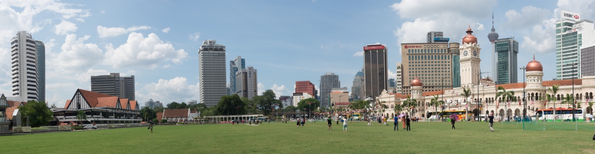 21170-Kuala-Lumpur-Pano (xiquinhosilva)  [flickr.com]  CC BY 
Información sobre la licencia en 'Verificación de las fuentes de la imagen'