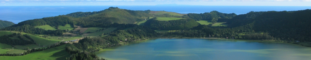 Panorama Kulisse auf den Azoren (Public Domain / Pixabay) Public Domain
Información sobre la licencia en 'Verificación de las fuentes de la imagen' Panorama Kulisse auf den Azoren (Public Domain / Pixabay) Public Domain
Información sobre la licencia en 'Verificación de las fuentes de la imagen'