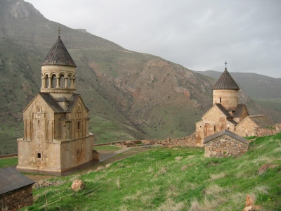 Armenia Monastyr' Noravank (Grigory Gusev)  [flickr.com]  CC BY-ND 
Información sobre la licencia en 'Verificación de las fuentes de la imagen'