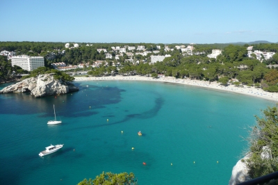 Cala Santa Galdana, Menorca (Paul Stephenson)  [flickr.com]  CC BY 
Información sobre la licencia en 'Verificación de las fuentes de la imagen'