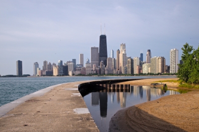 Chicago Reflection (Roman Boed)  [flickr.com]  CC BY 
Información sobre la licencia en 'Verificación de las fuentes de la imagen'
