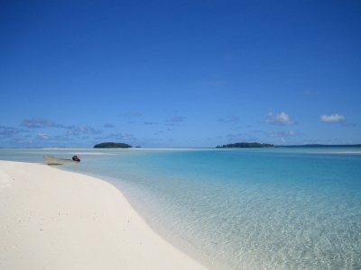 Cook Islands Beach (Benedict Adam)  [flickr.com]  CC BY 
Información sobre la licencia en 'Verificación de las fuentes de la imagen'