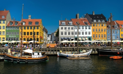 Copenhagen: Nyhavn (Jorge Franganillo)  [flickr.com]  CC BY 
Información sobre la licencia en 'Verificación de las fuentes de la imagen'