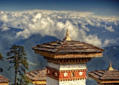 DochuLa Pass Bhutan (Göran Höglund (Kartläsarn))  [flickr.com]  CC BY 
Información sobre la licencia en 'Verificación de las fuentes de la imagen'