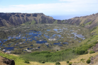 Easter Island, Rano Kau (Arian Zwegers)  [flickr.com]  CC BY 
Información sobre la licencia en 'Verificación de las fuentes de la imagen'