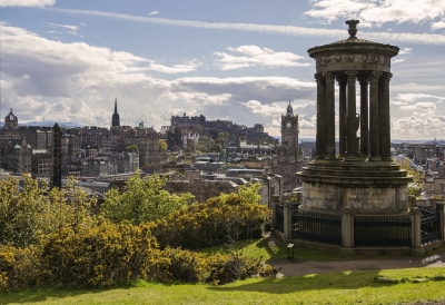 Edimburgo desde Calton Hill (Guillén Pérez)  [flickr.com]  CC BY-ND 
Información sobre la licencia en 'Verificación de las fuentes de la imagen'