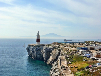 Gibraltar: Leuchtturm Europa Punkt (Riessdo)  [flickr.com]  CC BY 
Información sobre la licencia en 'Verificación de las fuentes de la imagen'