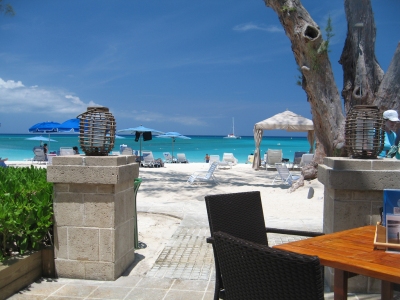 Grand Cayman Vacation (Curtis & Renee)  [flickr.com]  CC BY-SA 
Información sobre la licencia en 'Verificación de las fuentes de la imagen'