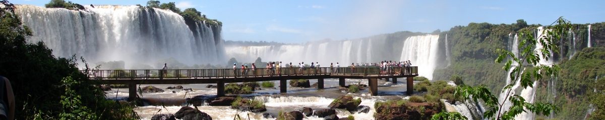 Iguazú - Lado brasileño (Guerretto)  [flickr.com]  CC BY 
Información sobre la licencia en 'Verificación de las fuentes de la imagen'