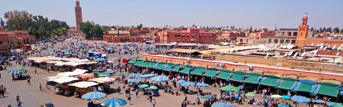 Jemaa El Fna (Barbaragin)  [flickr.com]  CC BY-SA 
Información sobre la licencia en 'Verificación de las fuentes de la imagen'