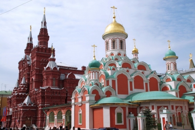 Kazan temple and Historical muzeum (Andrey)  [flickr.com]  CC BY 
Información sobre la licencia en 'Verificación de las fuentes de la imagen'