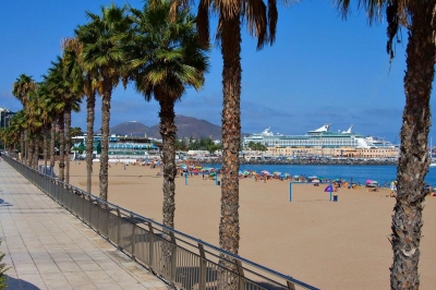 La Playa de Las Alcaravaneras Las Palmas de Gran Canaria (El Coleccionista de Instantes  Fotografía & Video)  [flickr.com]  CC BY-SA 
Información sobre la licencia en 'Verificación de las fuentes de la imagen'