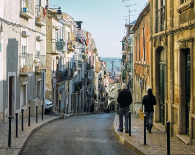 Lisbon, Portugal (Pedro Szekely)  [flickr.com]  CC BY-SA 
Información sobre la licencia en 'Verificación de las fuentes de la imagen'