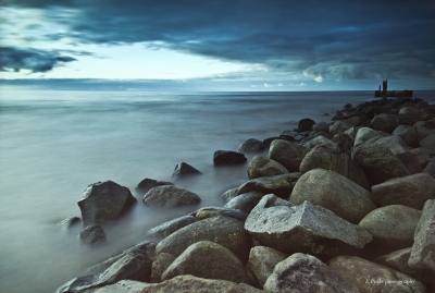 Long Exposure at Tuja Mole (Eduards Pulks)  [flickr.com]  CC BY-ND 
Información sobre la licencia en 'Verificación de las fuentes de la imagen'