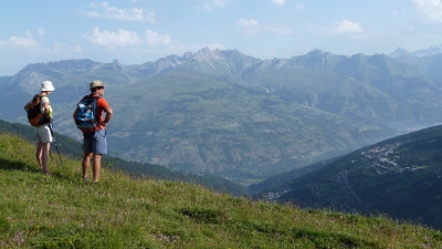 Overlooking the Tarentaise Valley (Jussarian)  [flickr.com]  CC BY-SA 
Información sobre la licencia en 'Verificación de las fuentes de la imagen'