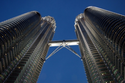 Petronas Twin Towers (Shubert Ciencia)  [flickr.com]  CC BY 
Información sobre la licencia en 'Verificación de las fuentes de la imagen'
