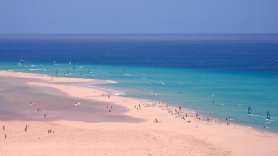 Playa Sotavento (16:9clue)  [flickr.com]  CC BY 
Información sobre la licencia en 'Verificación de las fuentes de la imagen'