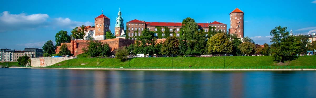 Poland - Krakow - Auschwitz - Wroclaw (Tobias Scheck)  [flickr.com]  CC BY 
Información sobre la licencia en 'Verificación de las fuentes de la imagen'