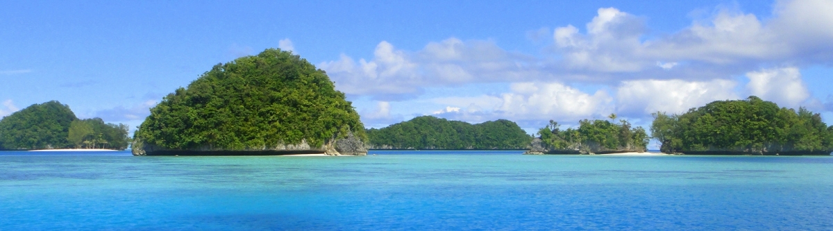 Rock Islands near German Channel, Palau (Matt Kieffer)  [flickr.com]  CC BY-SA 
Información sobre la licencia en 'Verificación de las fuentes de la imagen'