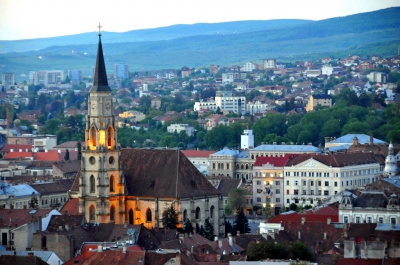 Romania-2384 -  St. Michaels Church as Night Comes (Dennis Jarvis)  [flickr.com]  CC BY-SA 
Información sobre la licencia en 'Verificación de las fuentes de la imagen'