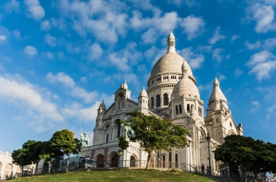 Sacre Coeur (Mark Fischer)  [flickr.com]  CC BY-SA 
Información sobre la licencia en 'Verificación de las fuentes de la imagen'