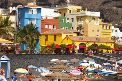 Strand von Puerto de Tazacorte, La Palma (Frerk Meyer)  [flickr.com]  CC BY-SA 
Información sobre la licencia en 'Verificación de las fuentes de la imagen'