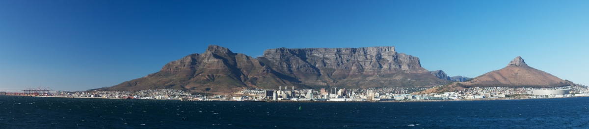 table mountain Panorama, Capetown (Brian Gratwicke)  [flickr.com]  CC BY 
Información sobre la licencia en 'Verificación de las fuentes de la imagen'