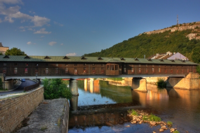 The bridge of Lovech (Klearchos Kapoutsis)  [flickr.com]  CC BY 
Información sobre la licencia en 'Verificación de las fuentes de la imagen'
