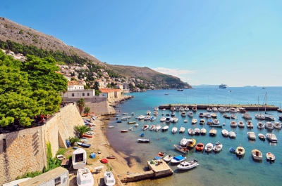 The port of Dubrovnik (Tambako The Jaguar)  [flickr.com]  CC BY-ND 
Información sobre la licencia en 'Verificación de las fuentes de la imagen'