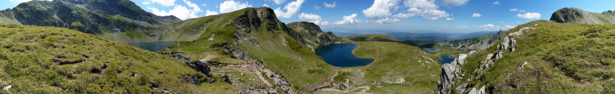 The Seven Rila Lakes (Erwan Martin)  [flickr.com]  CC BY 
Información sobre la licencia en 'Verificación de las fuentes de la imagen'