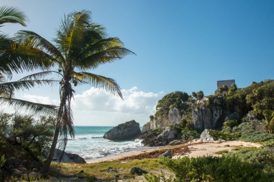 Tulum ruins (Andrea Schaffer)  [flickr.com]  CC BY 
Información sobre la licencia en 'Verificación de las fuentes de la imagen'
