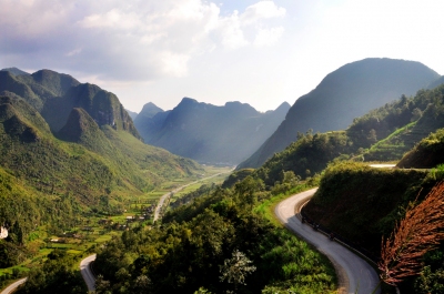 Van Chai, Ha Giang - Viet Nam (Nhi Dang)  [flickr.com]  CC BY 
Información sobre la licencia en 'Verificación de las fuentes de la imagen'