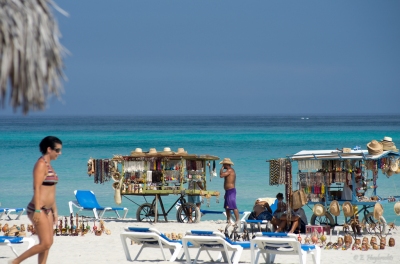 Varadero's beach (Emmanuel Huybrechts)  [flickr.com]  CC BY 
Información sobre la licencia en 'Verificación de las fuentes de la imagen'